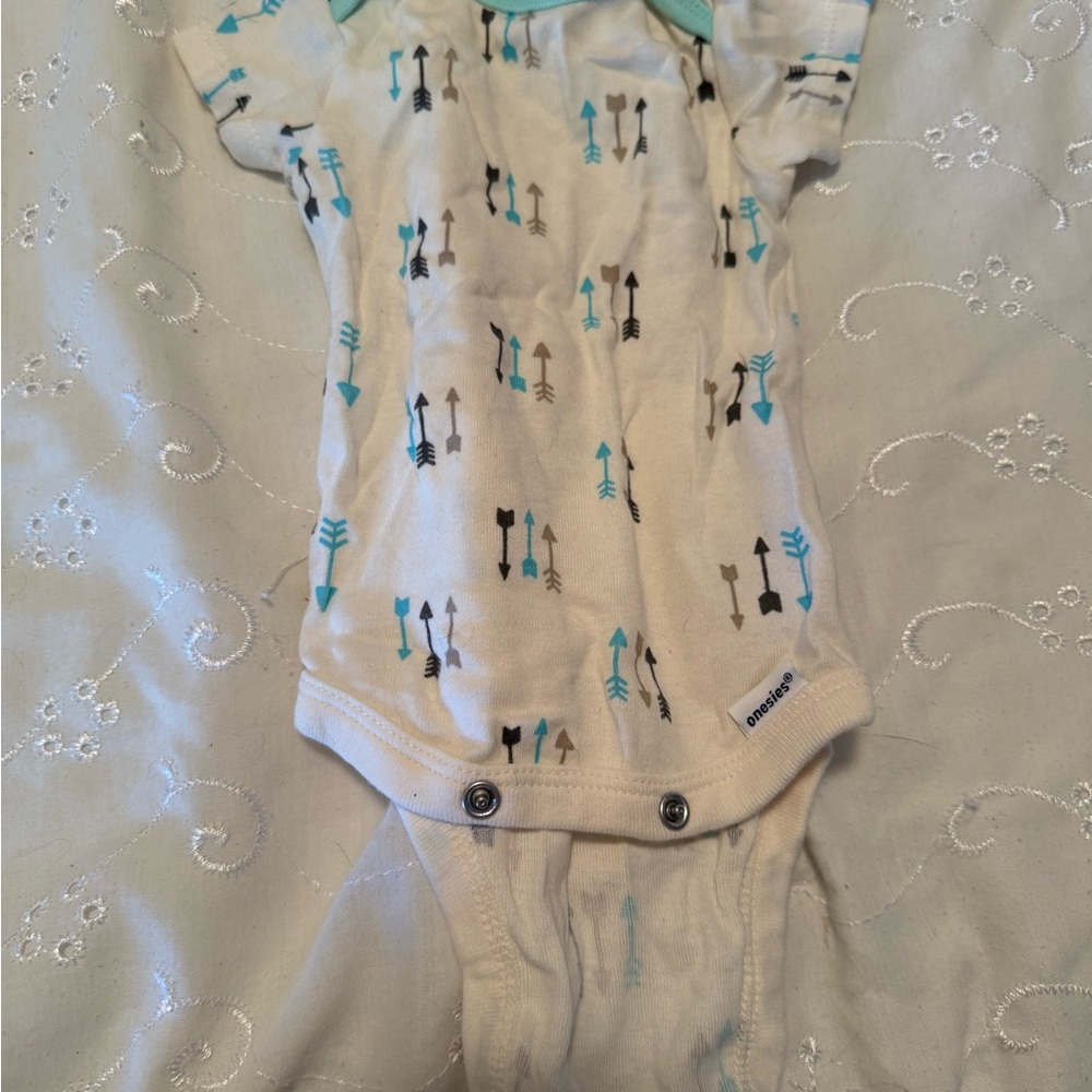 Gerber White Bodysuit with Arrow Design